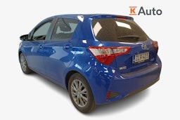 Sininen Toyota Yaris 2017 kuva 2.