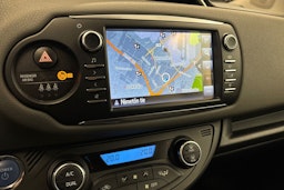 Sininen Toyota Yaris 2017 kuva 19.