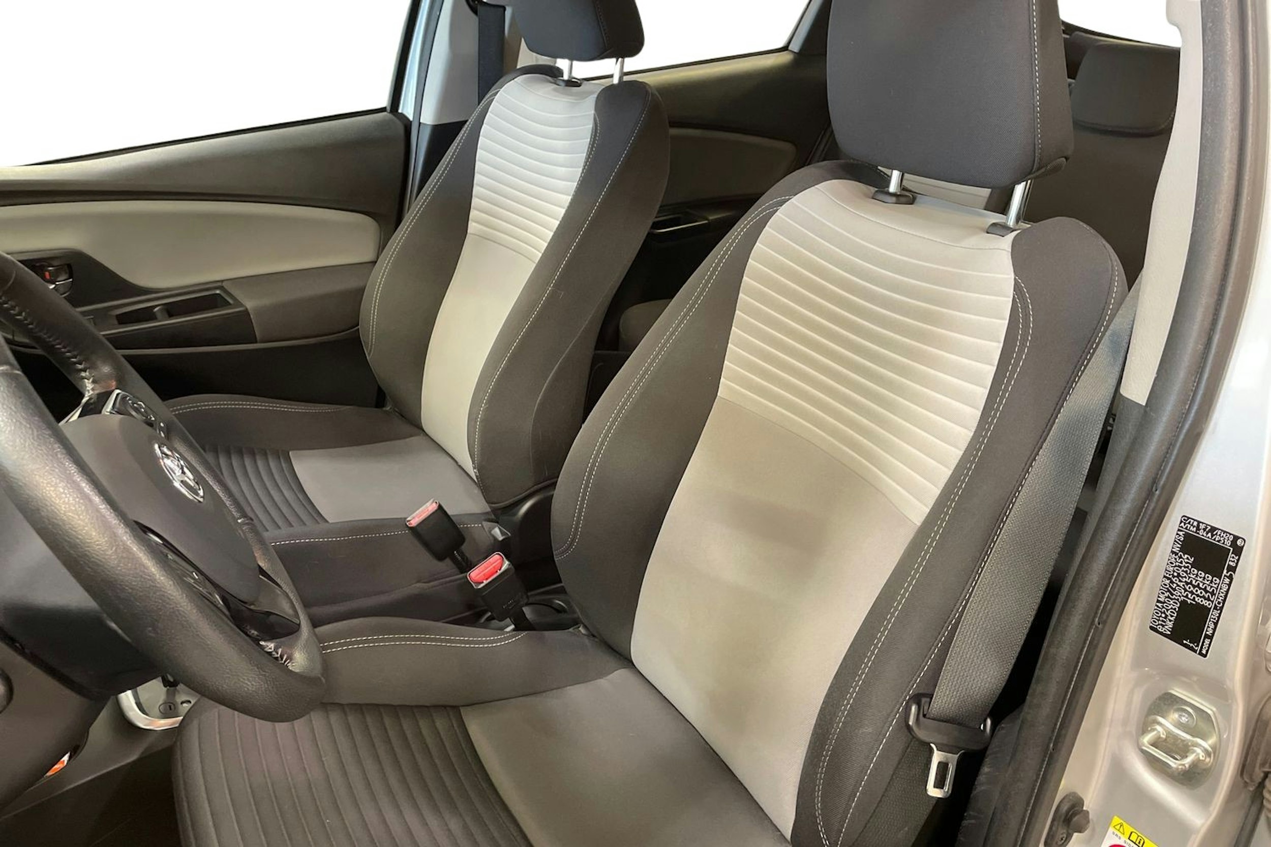 hopea Toyota Yaris 2018 kuva 10.