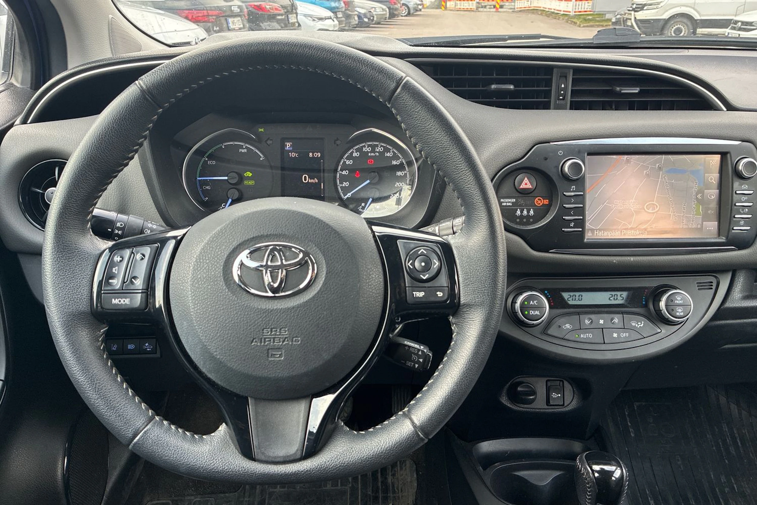 sininen Toyota Yaris 2018 kuva 4.
