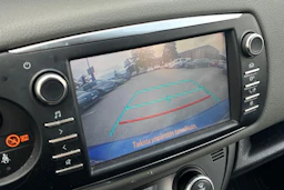 sininen Toyota Yaris 2018 kuva 6.