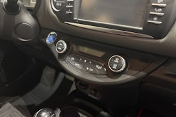 punainen Toyota Yaris 2018 kuva 19.