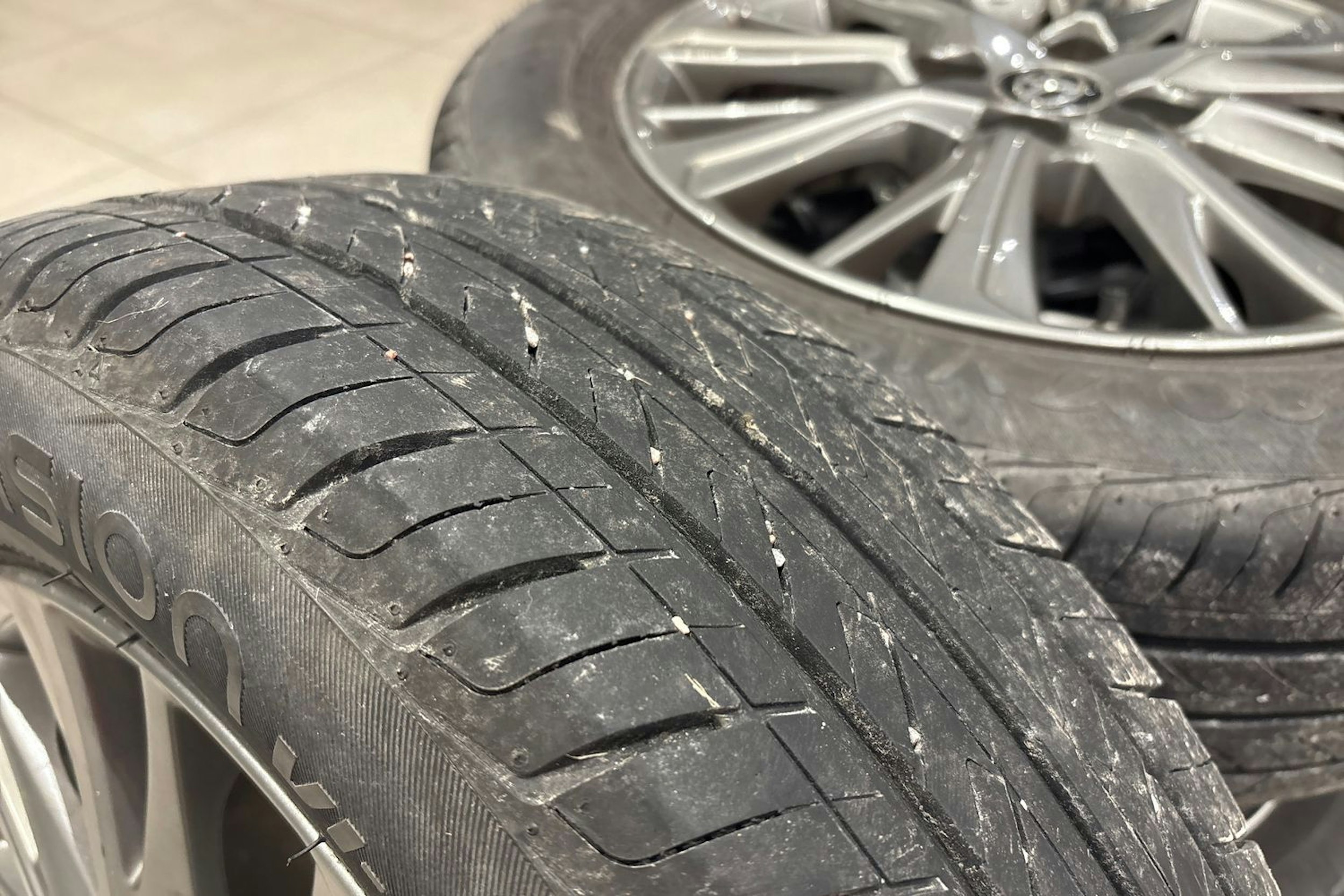 punainen Toyota Yaris 2018 kuva 21.