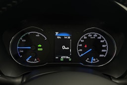 Punainen Toyota Yaris 2018 kuva 18.