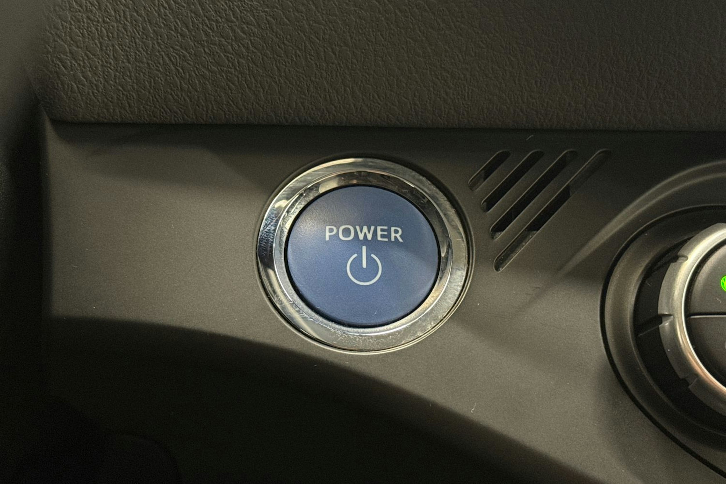 Punainen Toyota Yaris 2018 kuva 25.