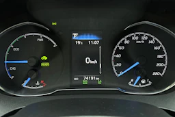 sininen Toyota Yaris 2018 kuva 19.