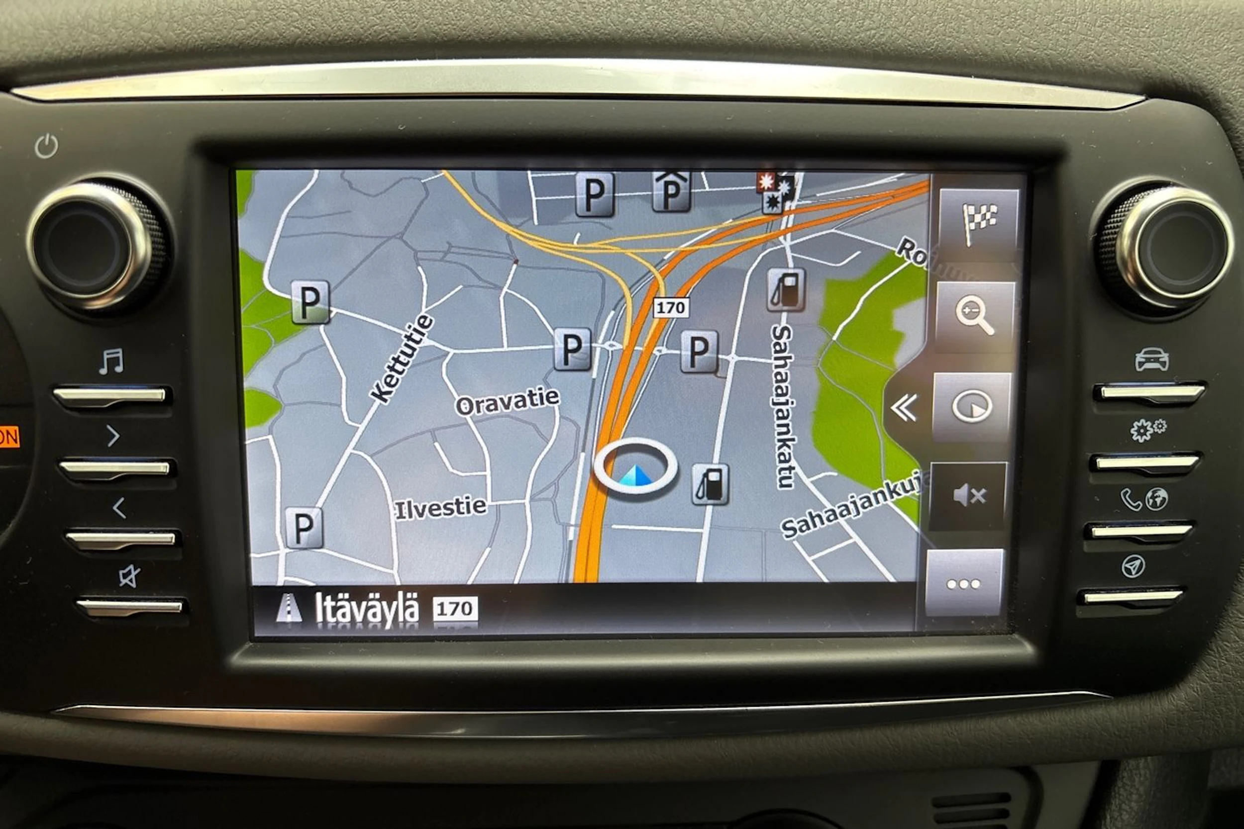 sininen Toyota Yaris 2018 kuva 21.