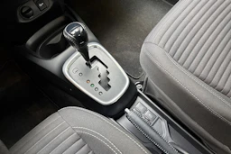 sininen Toyota Yaris 2018 kuva 24.