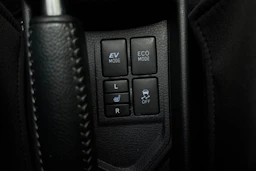 sininen Toyota Yaris 2018 kuva 25.