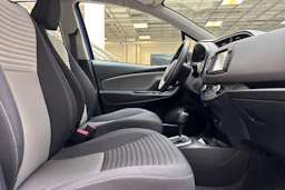 sininen Toyota Yaris 2018 kuva 26.