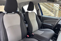 sininen Toyota Yaris 2018 kuva 27.