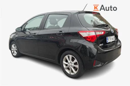 musta Toyota Yaris 2018 kuva 2.