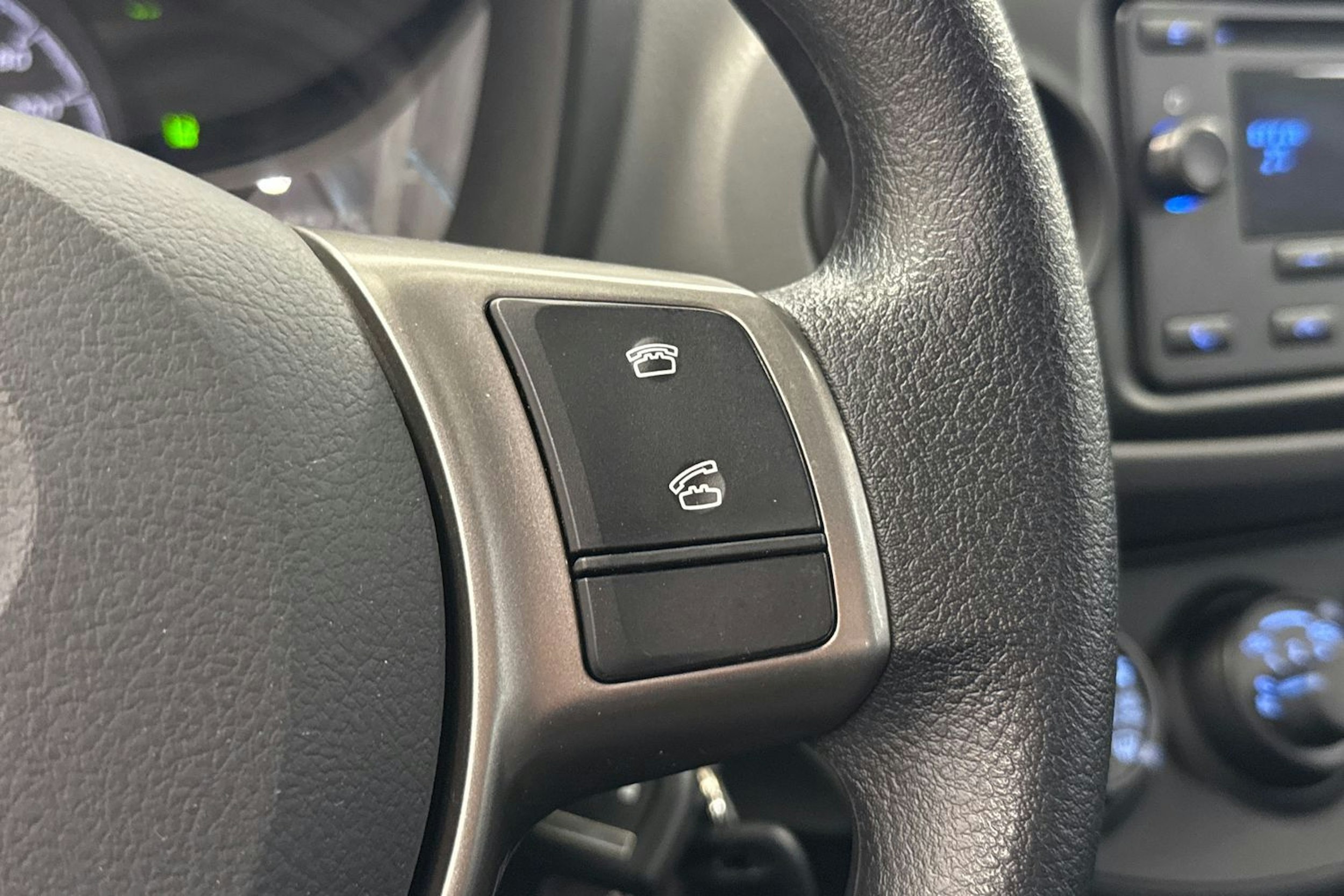 Valkoinen Toyota Yaris 2018 kuva 17.