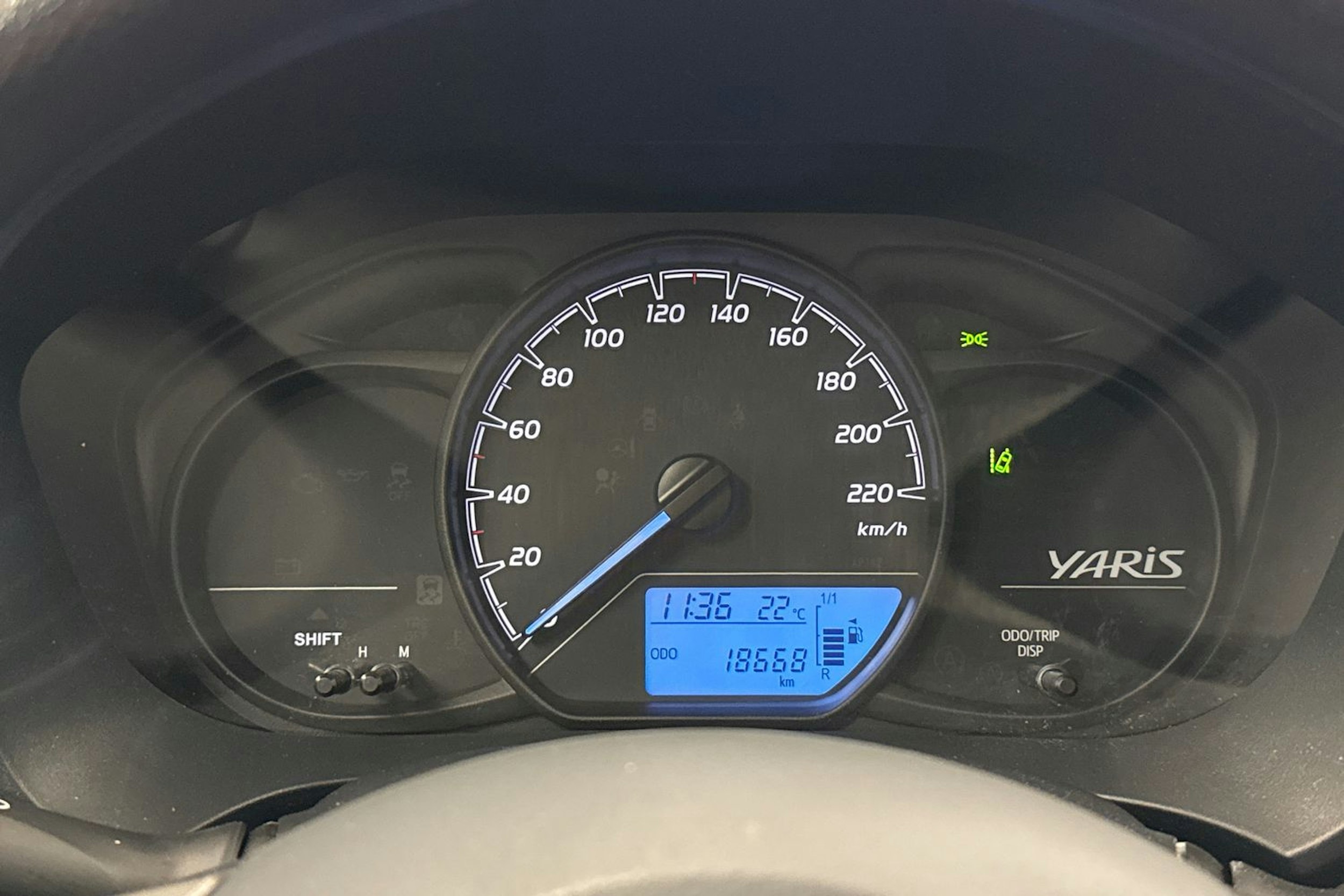 Valkoinen Toyota Yaris 2018 kuva 18.