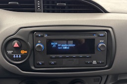 Valkoinen Toyota Yaris 2018 kuva 21.