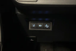 punainen Toyota Yaris 2018 kuva 15.