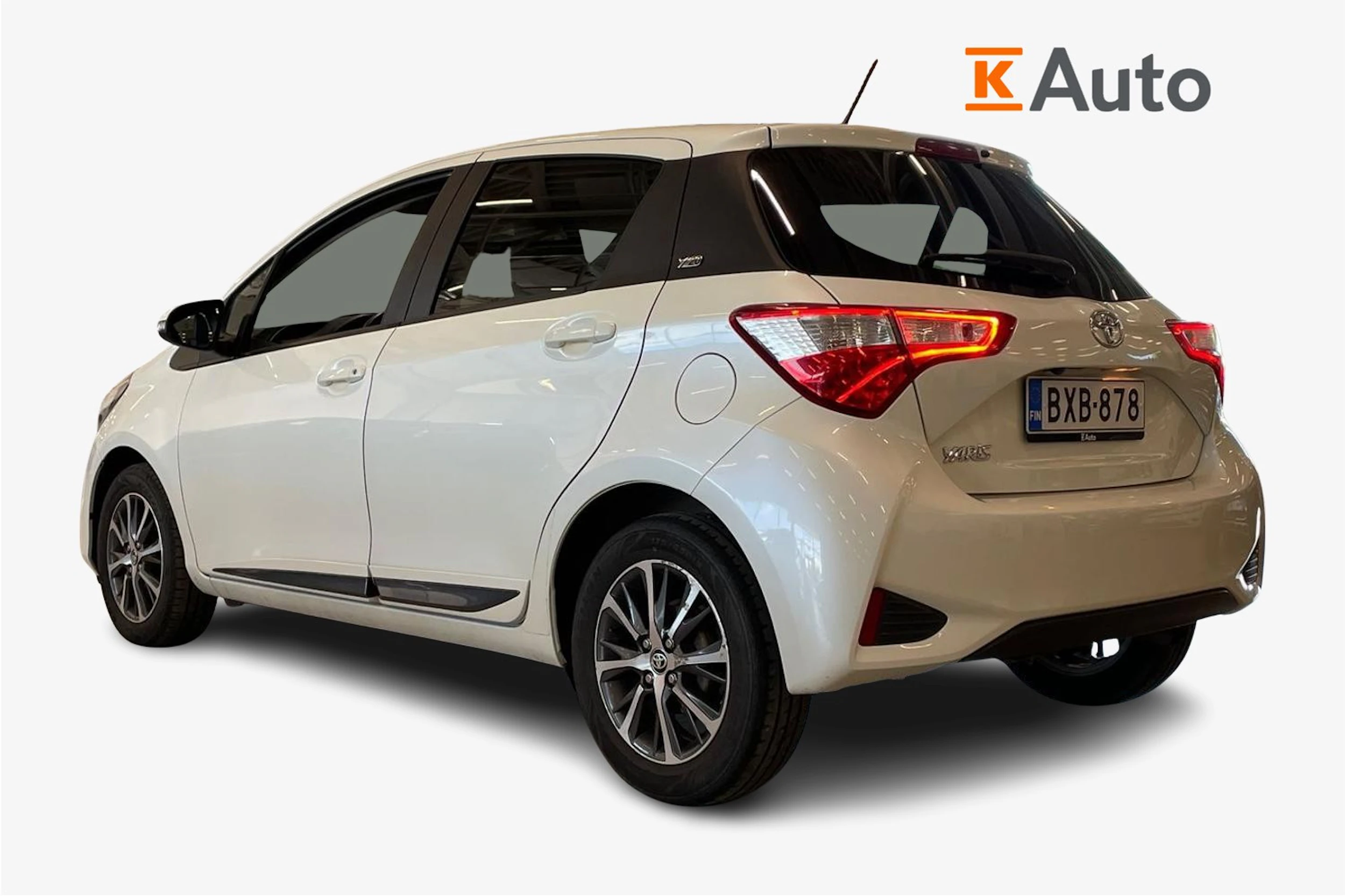 Valkoinen Toyota Yaris 2019 kuva 2.