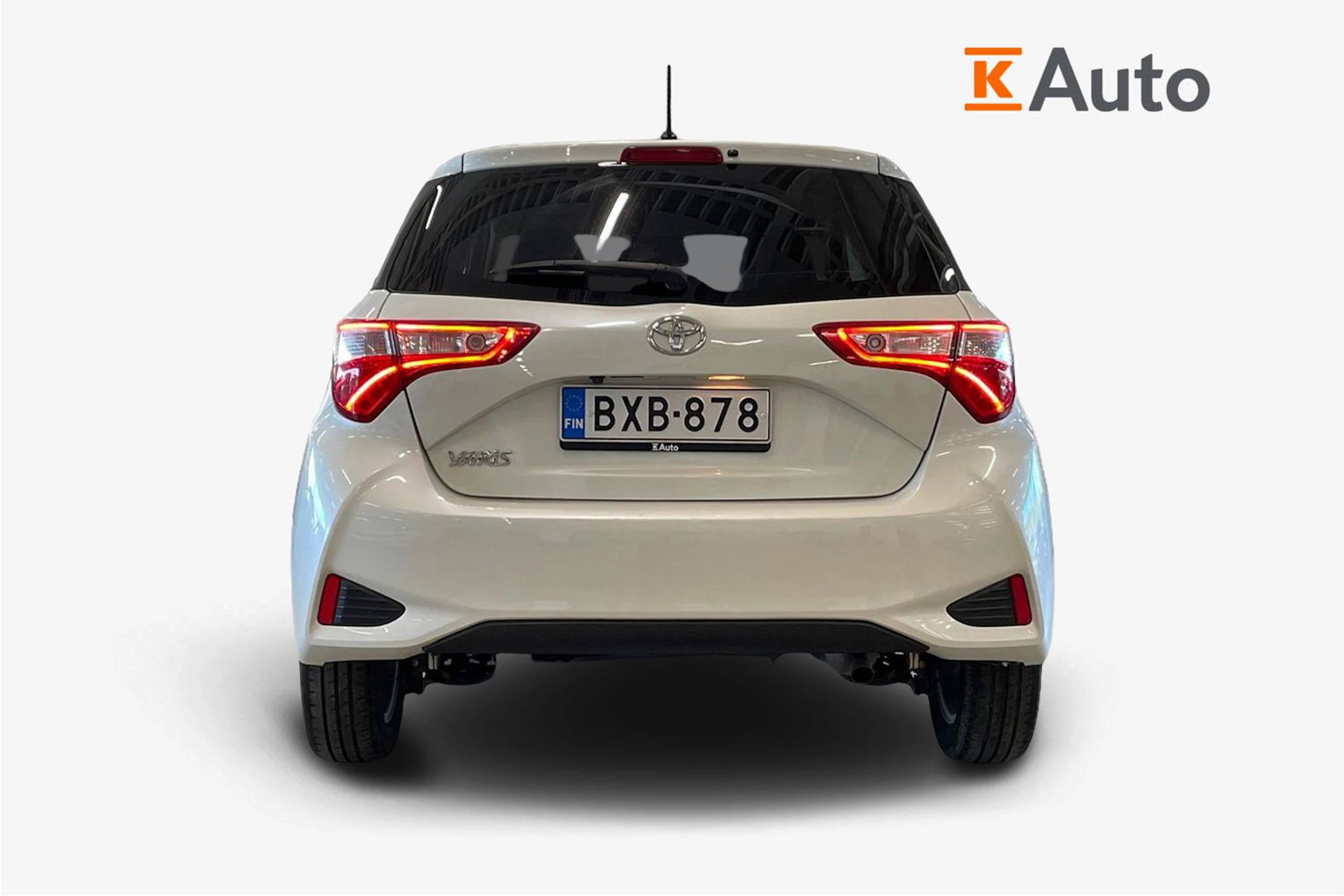 Valkoinen Toyota Yaris 2019 kuva 3.