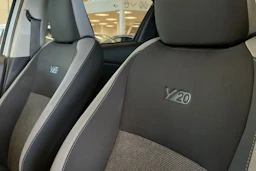 Valkoinen Toyota Yaris 2019 kuva 27.