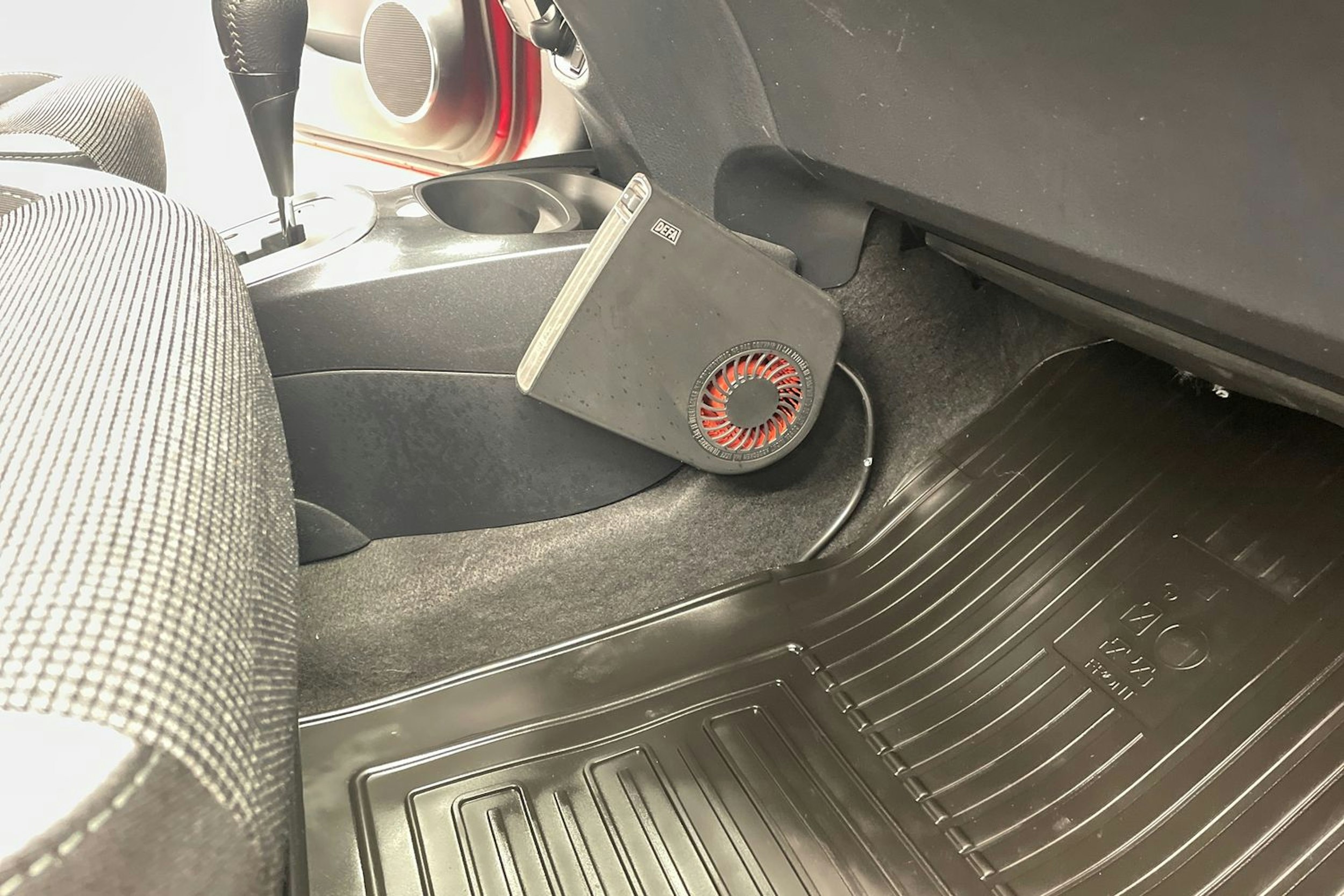 Punainen Toyota Yaris 2019 kuva 24.