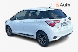 valkoinen Toyota Yaris 2019 kuva 2.