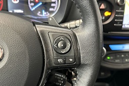 sininen Toyota Yaris 2019 kuva 19.