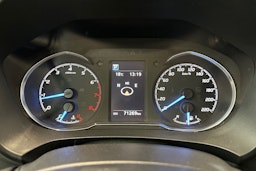 sininen Toyota Yaris 2019 kuva 20.