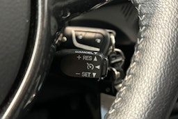 sininen Toyota Yaris 2019 kuva 21.