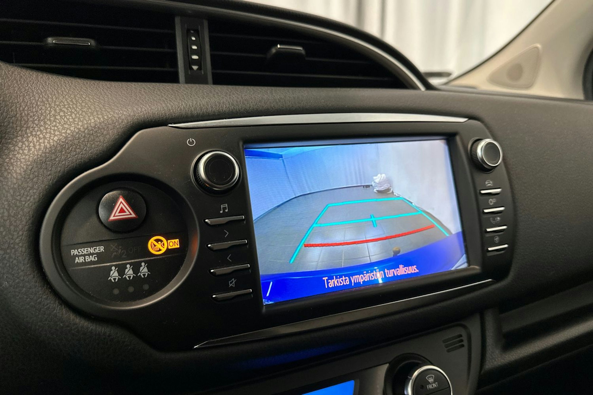 sininen Toyota Yaris 2019 kuva 25.