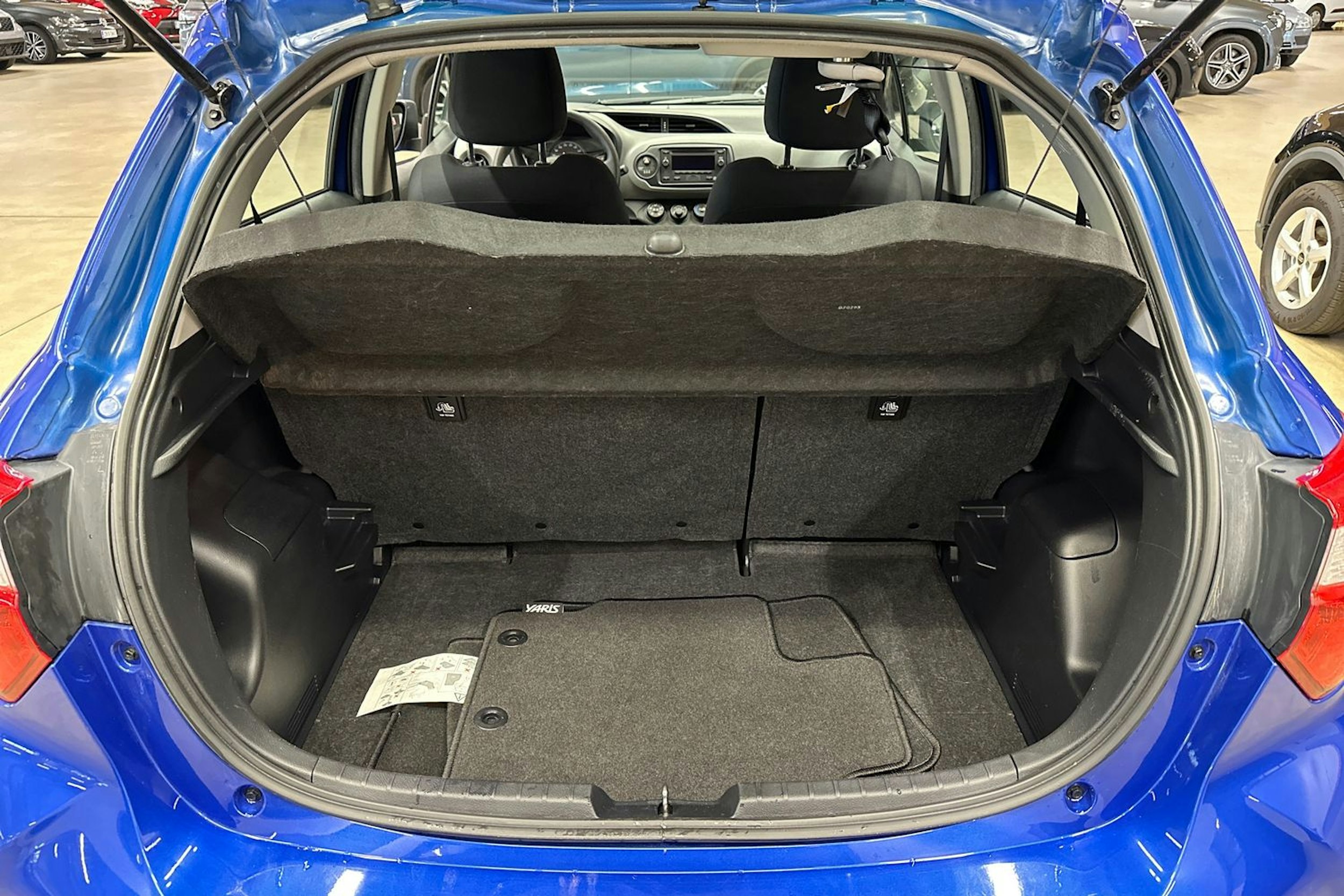 sininen Toyota Yaris 2019 kuva 25.