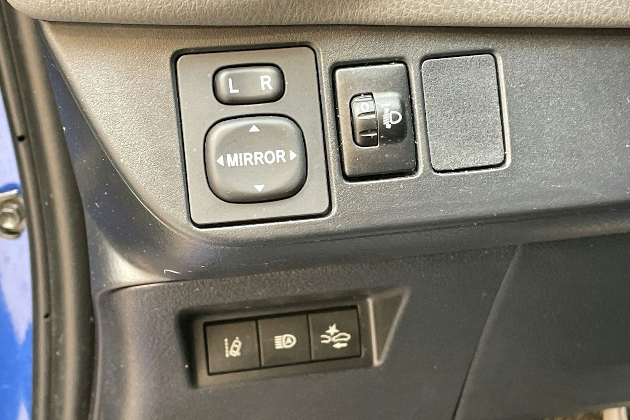 sininen Toyota Yaris 2019 kuva 16.