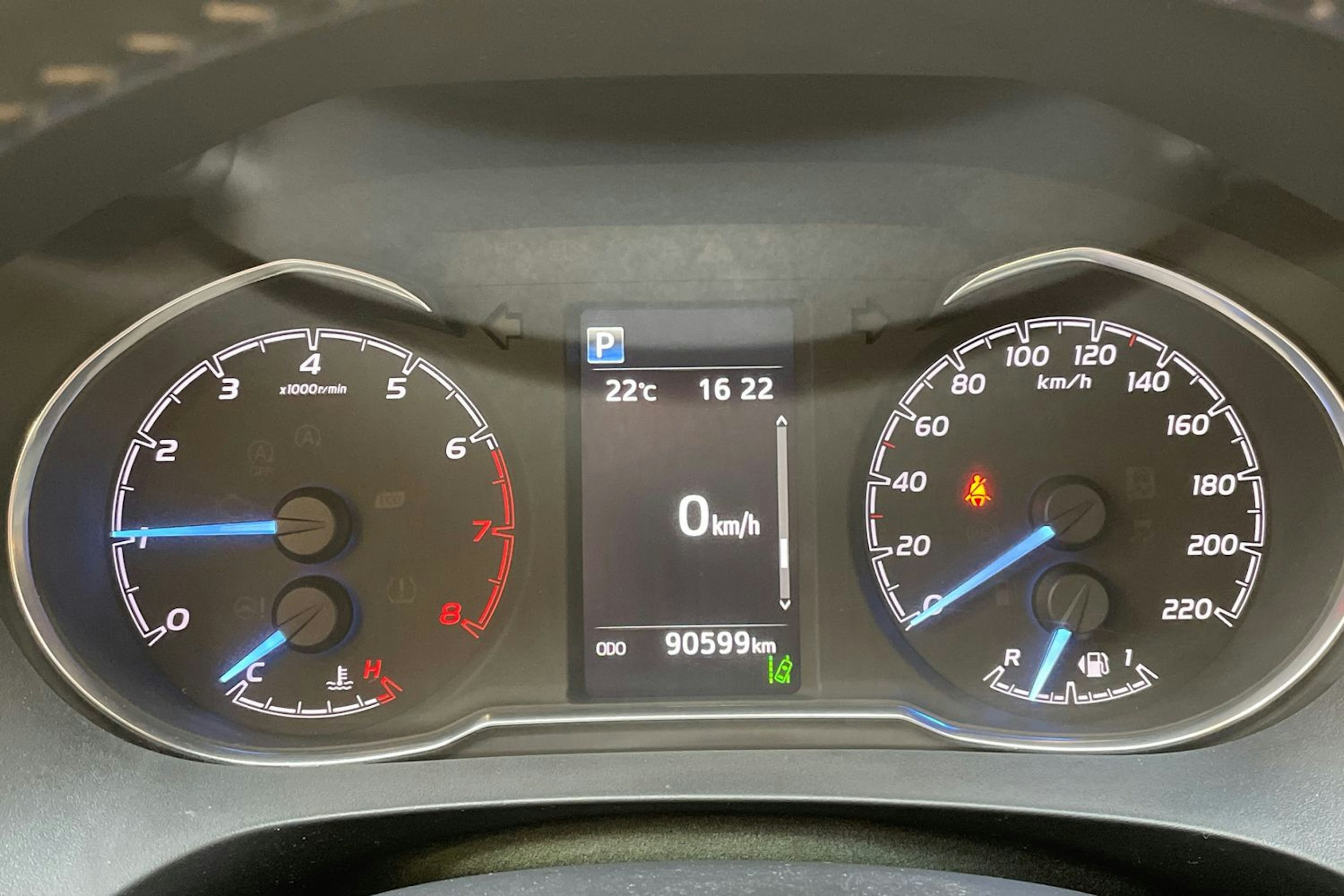 sininen Toyota Yaris 2019 kuva 18.