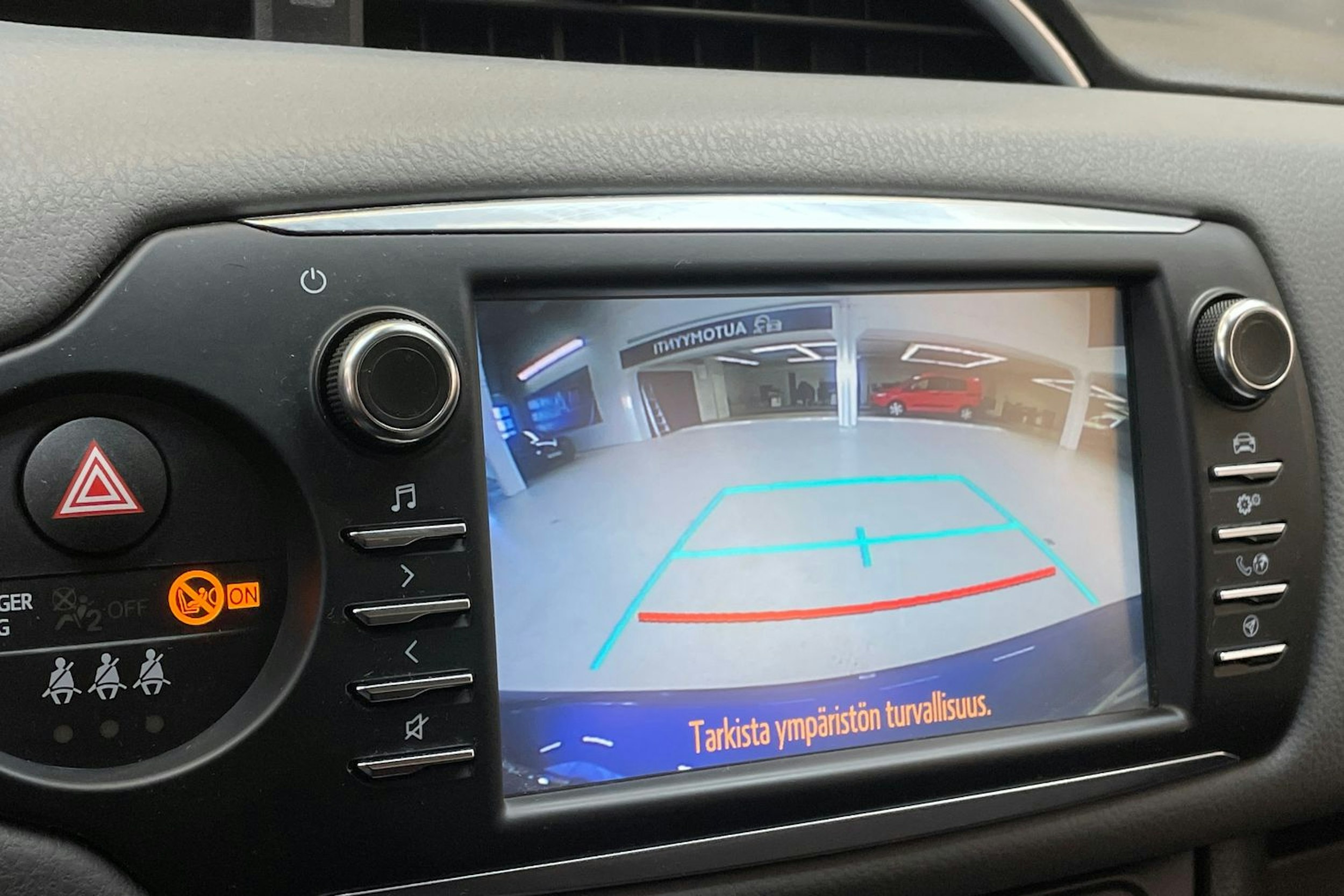 sininen Toyota Yaris 2019 kuva 20.