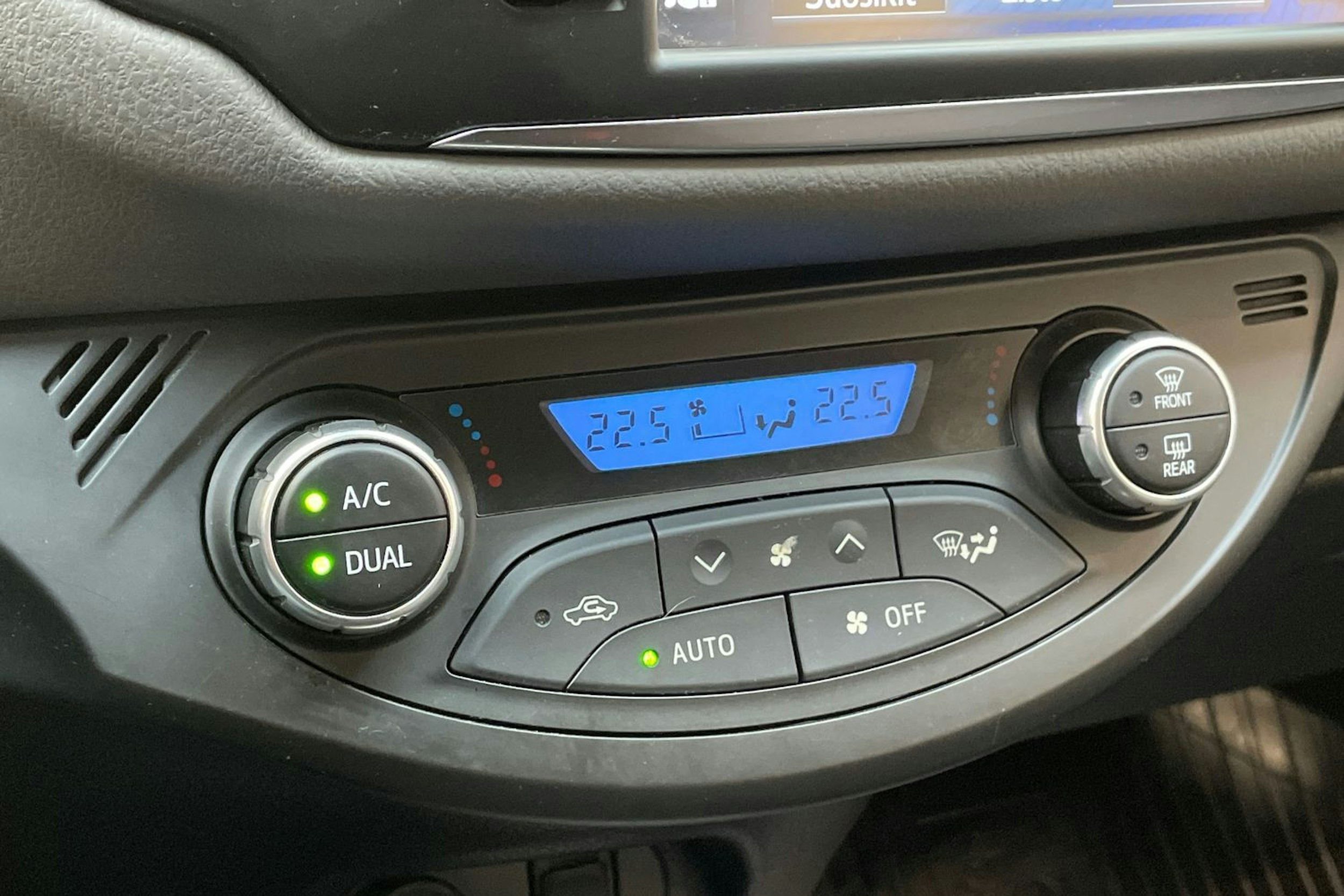 sininen Toyota Yaris 2019 kuva 21.