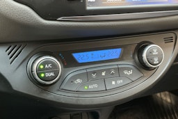 sininen Toyota Yaris 2019 kuva 21.