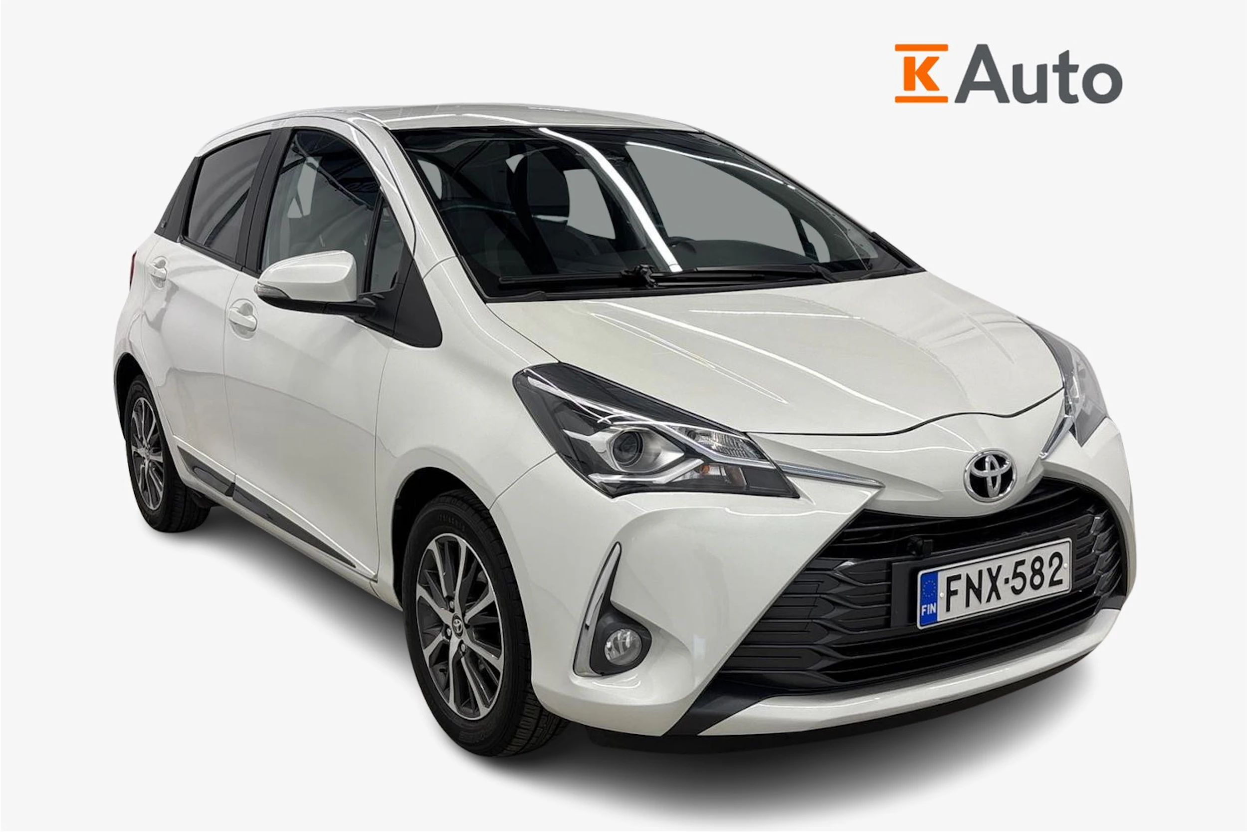 valkoinen Toyota Yaris 2019 kuva 1.