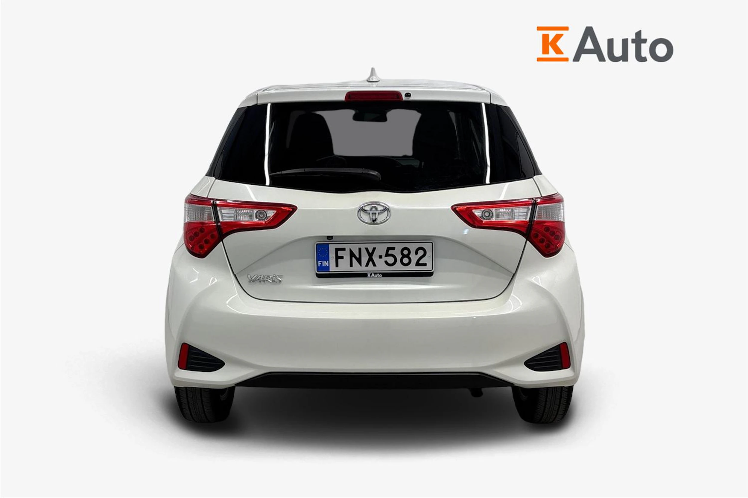 valkoinen Toyota Yaris 2019 kuva 4.