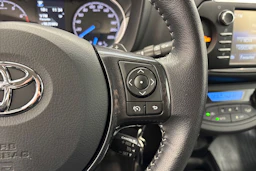 valkoinen Toyota Yaris 2019 kuva 18.