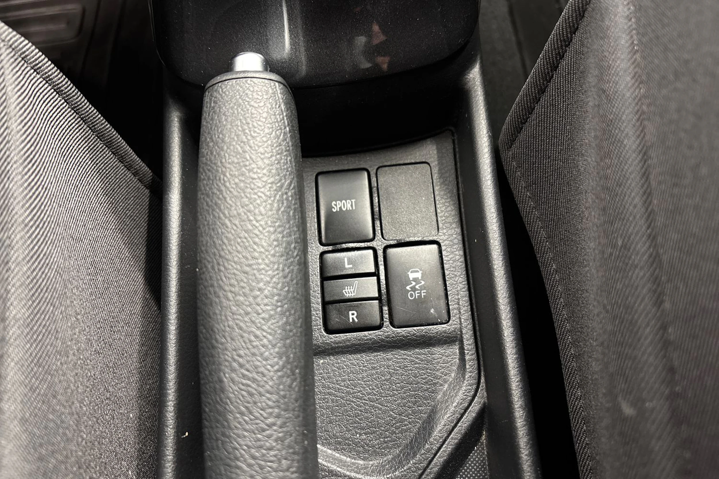 valkoinen Toyota Yaris 2019 kuva 20.