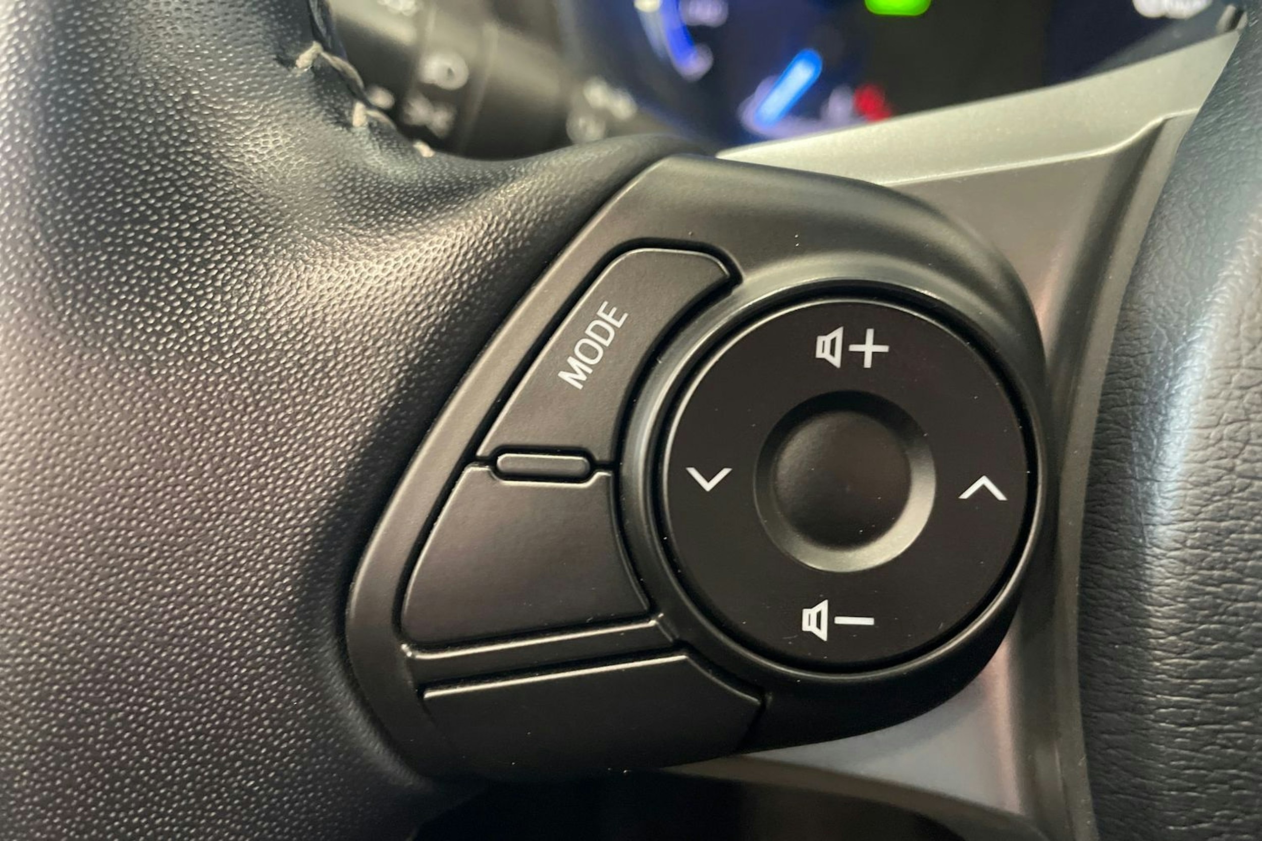 valkoinen Toyota Yaris 2019 kuva 14.