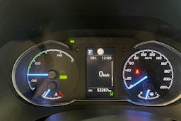 valkoinen Toyota Yaris 2019 kuva 16.