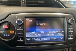 valkoinen Toyota Yaris 2019 kuva 20.