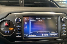valkoinen Toyota Yaris 2019 kuva 23.
