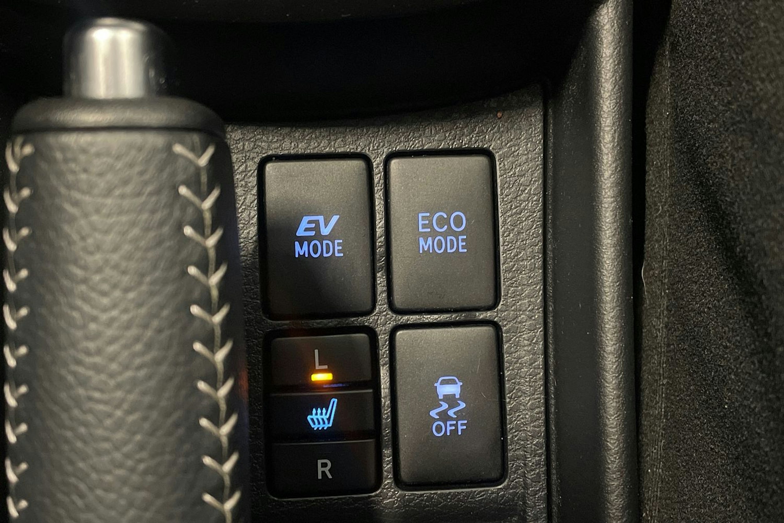 valkoinen Toyota Yaris 2019 kuva 26.