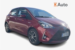 punainen Toyota Yaris 2019 kuva 1.