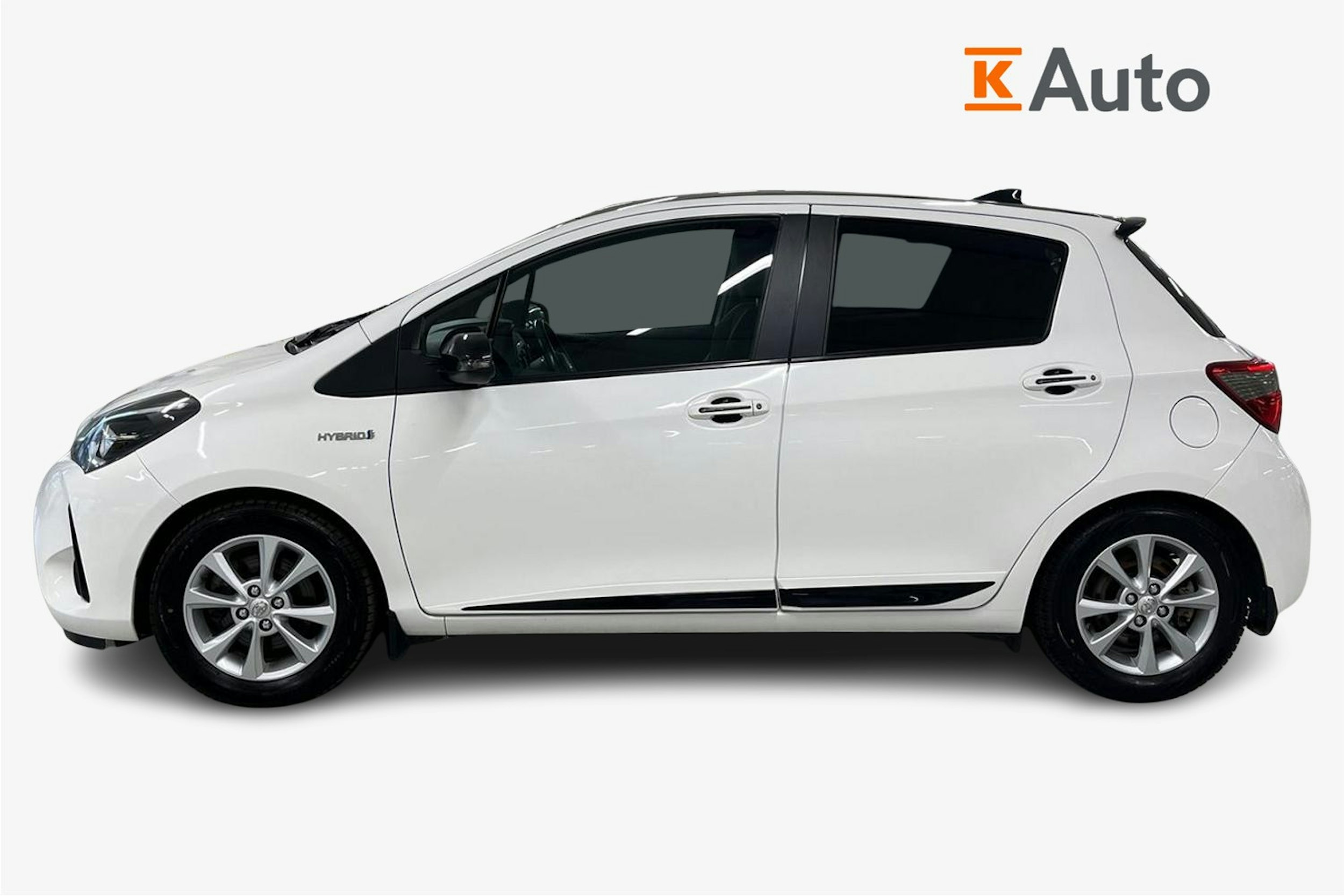 valkoinen Toyota Yaris 2019 kuva 6.