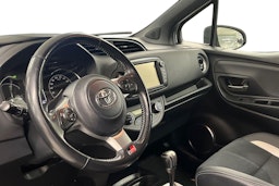 valkoinen Toyota Yaris 2019 kuva 7.