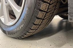 valkoinen Toyota Yaris 2019 kuva 13.