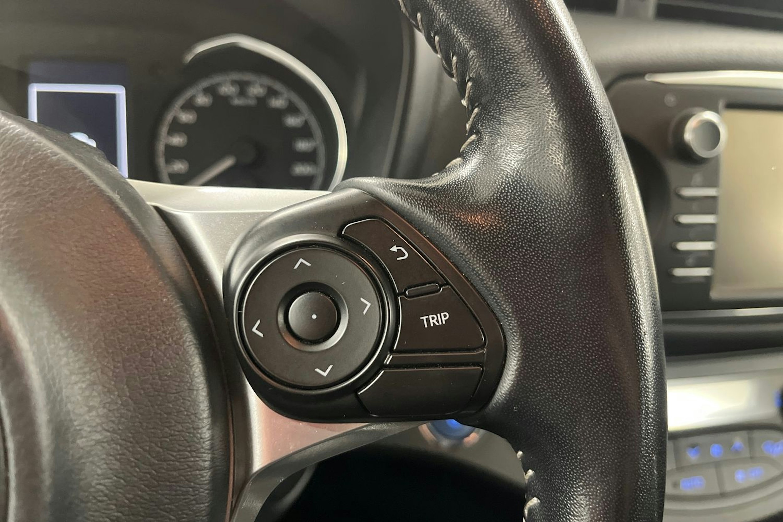 valkoinen Toyota Yaris 2019 kuva 18.