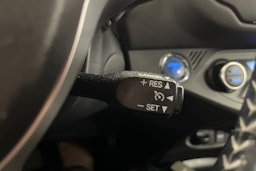 valkoinen Toyota Yaris 2019 kuva 20.